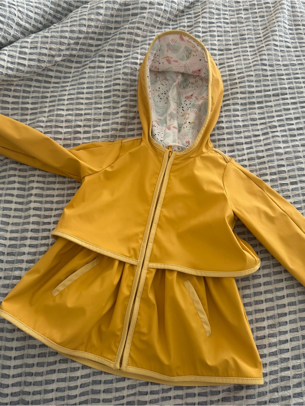 Cynthia Rowley Girls Raincoat 
Size: 5T